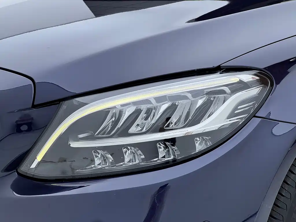 Mercedes-Benz C-Class — миниатюра 22