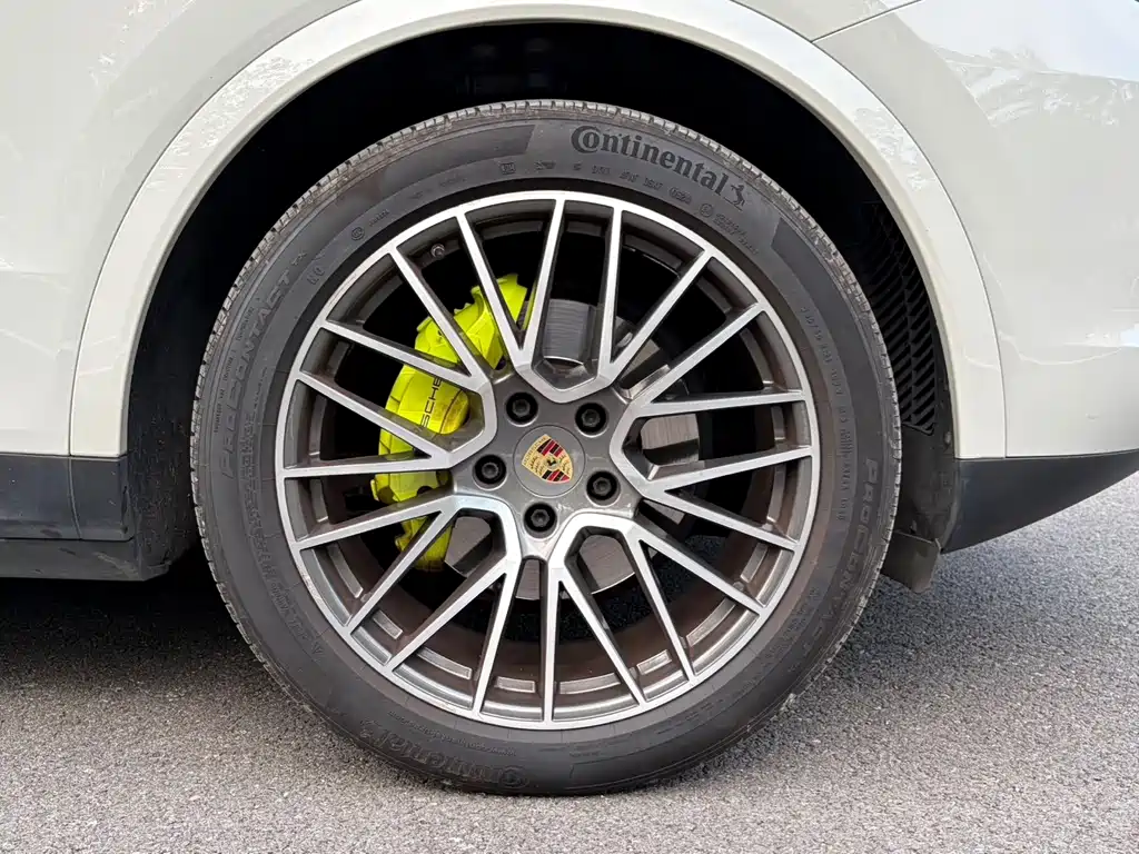 Porsche Cayenne Hybrid — миниатюра 5