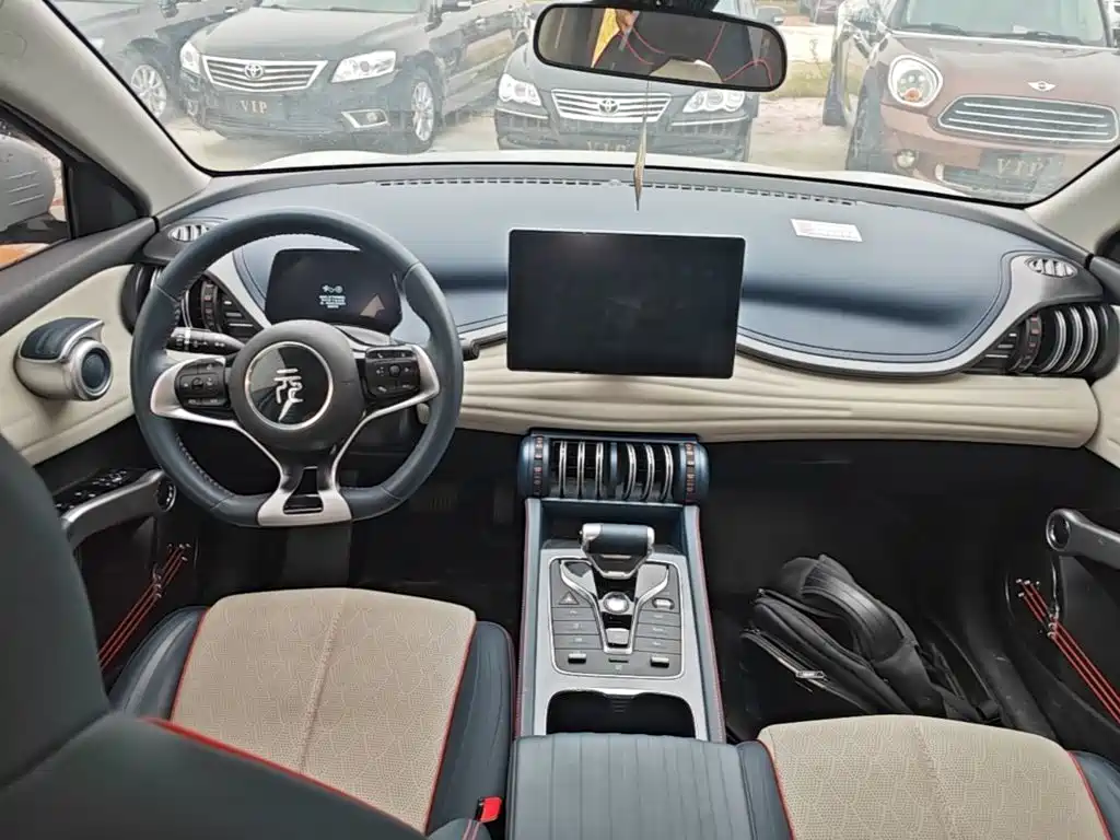 BYD Yuan Plus — миниатюра 10