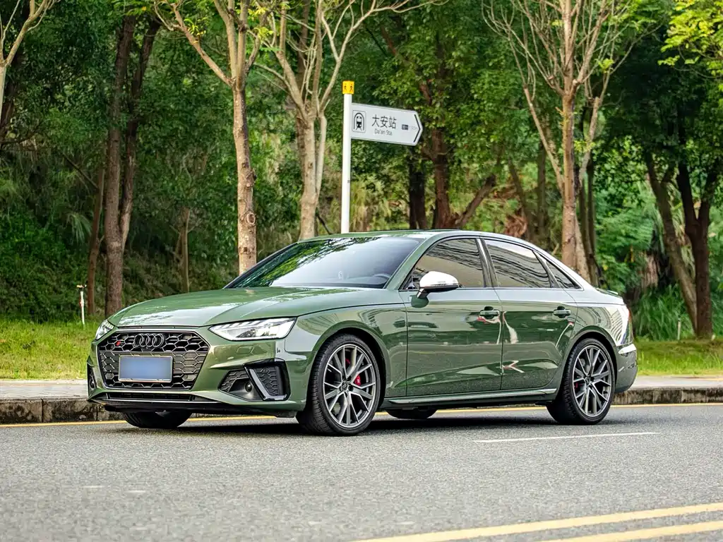 Audi S4