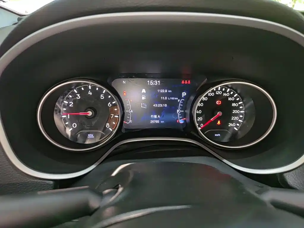 Jeep Compass — миниатюра 12