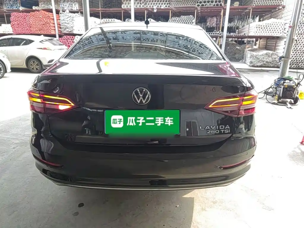 Volkswagen Lavida — миниатюра 6