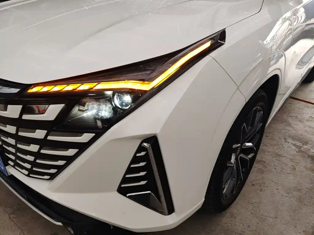 Changan UNI-Z — миниатюра 24