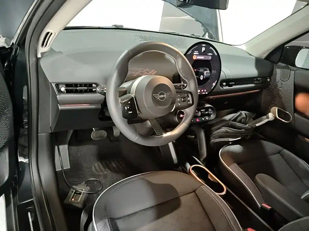 MINI MINI COOPER EV — миниатюра 10
