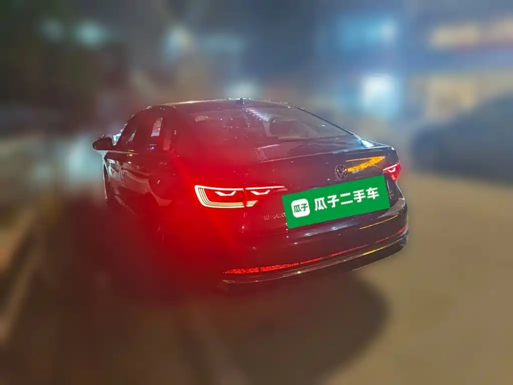 Volkswagen Sagitar — миниатюра 4