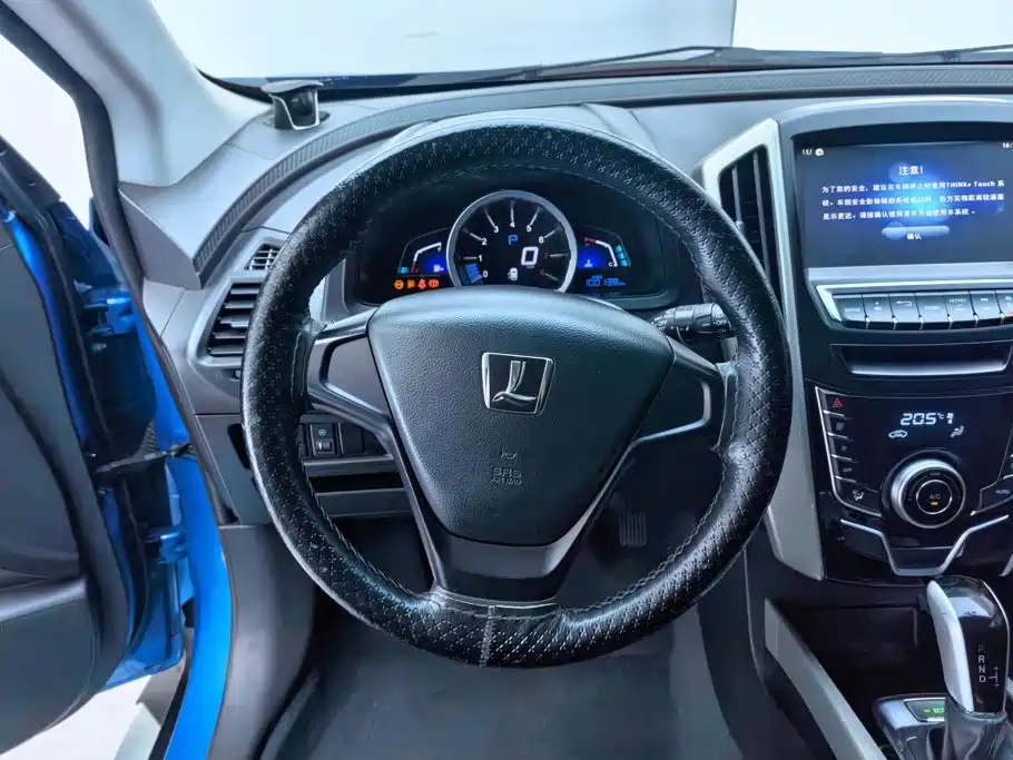 Luxgen U6 — миниатюра 15