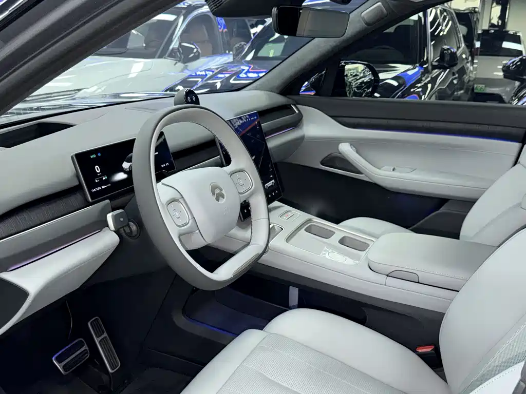 NIO ES8 — миниатюра 13