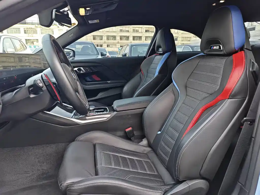 BMW M2 — миниатюра 11