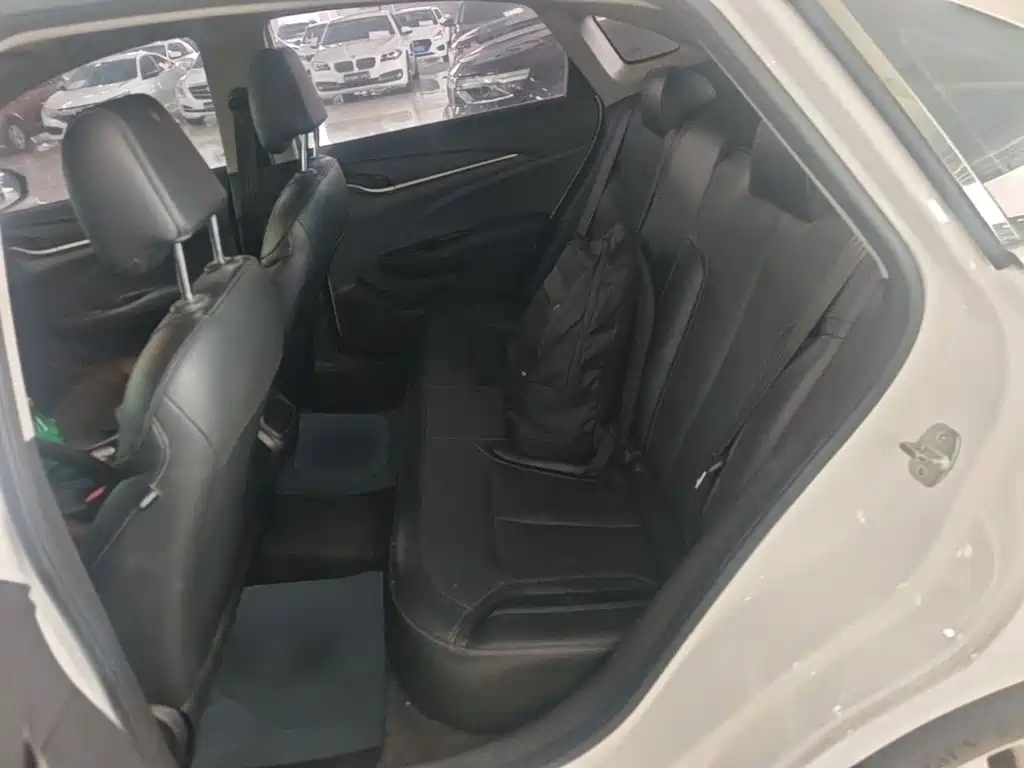 Buick Excelle — миниатюра 17
