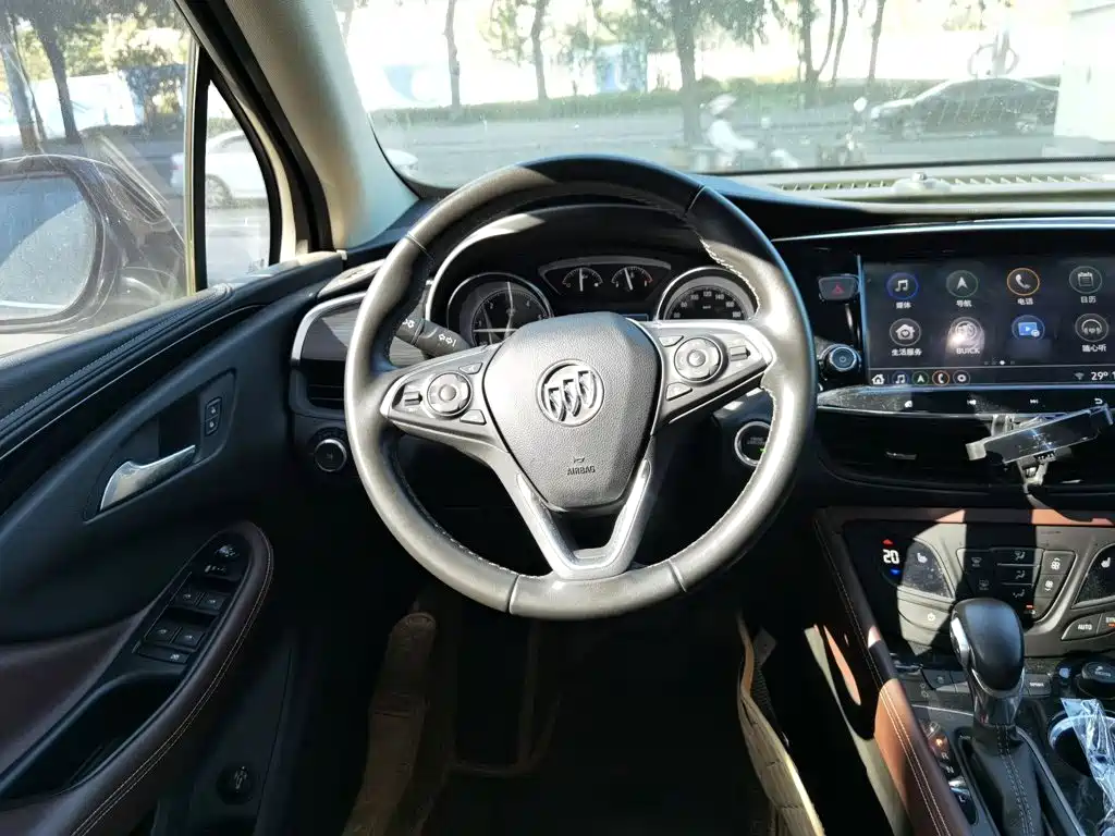 Buick Envision Plus — миниатюра 6