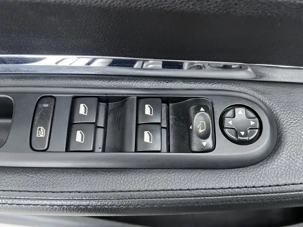 Peugeot 3008 — миниатюра 9