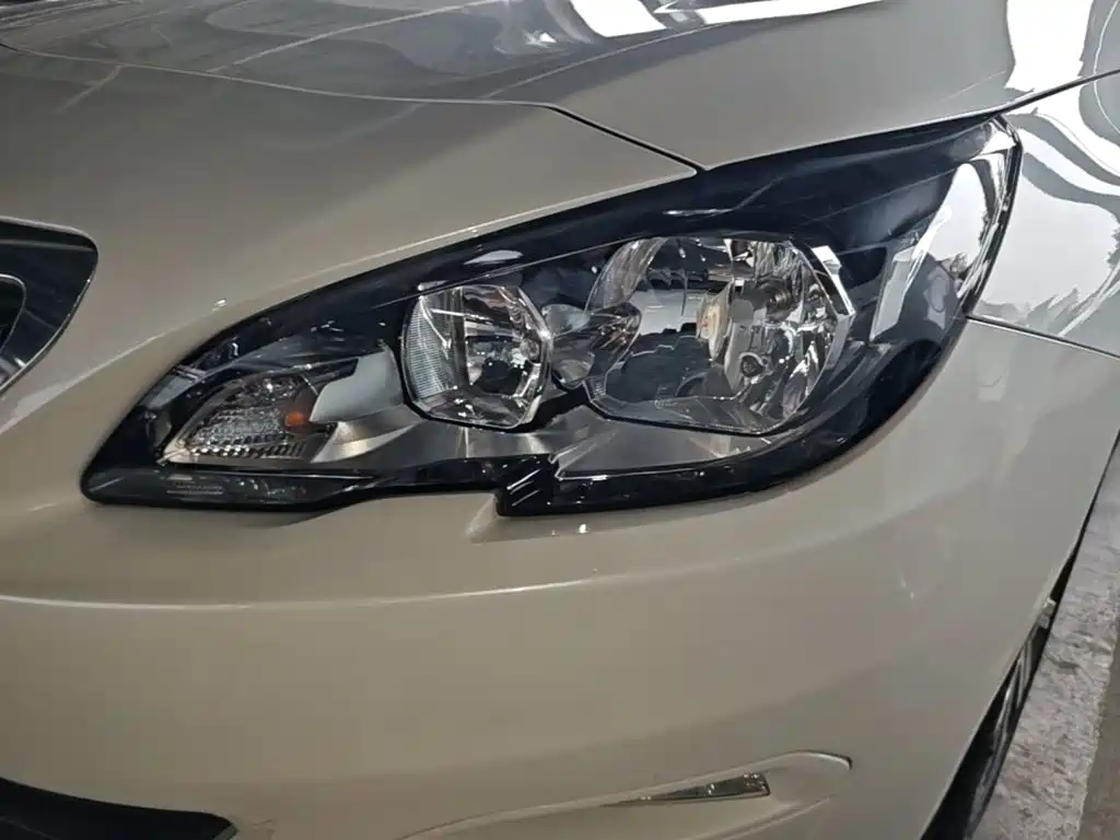 Peugeot 408 — миниатюра 24