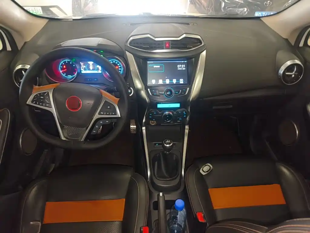 BYD Yuan — миниатюра 10
