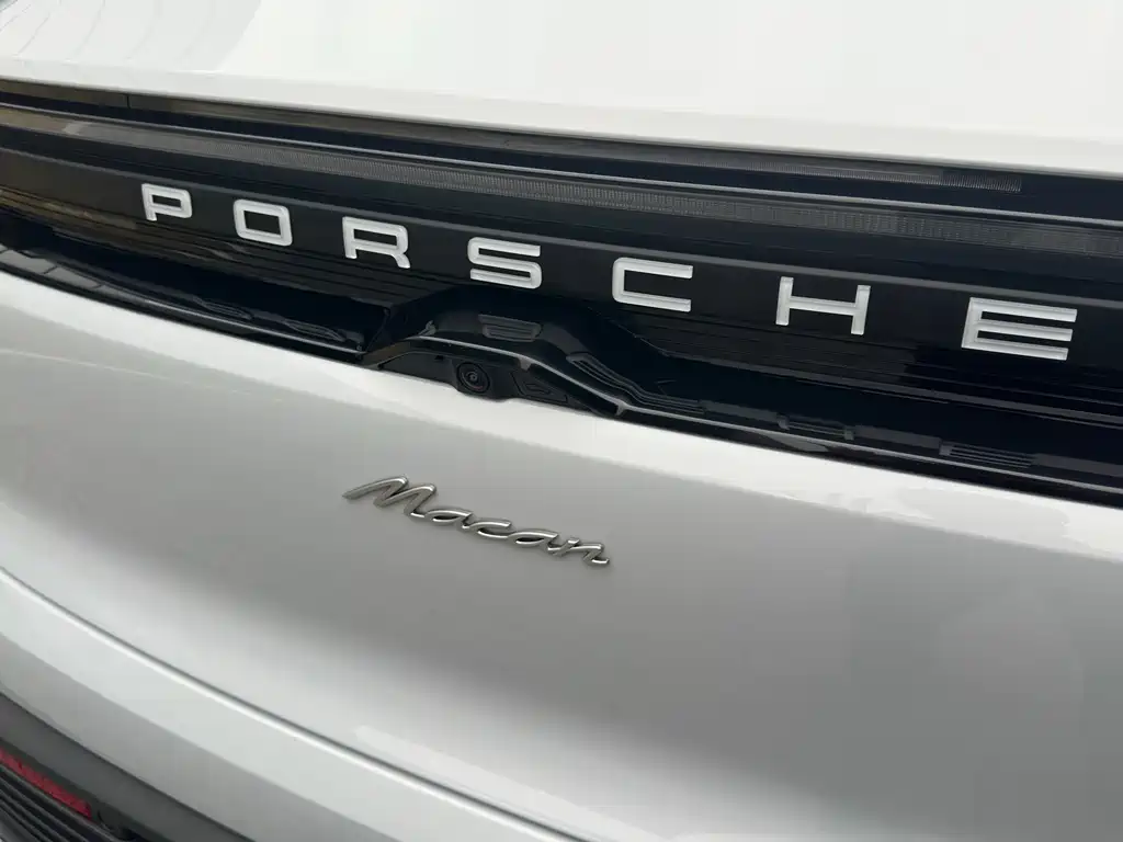 PORSCHE MACAN NEW ENERGY