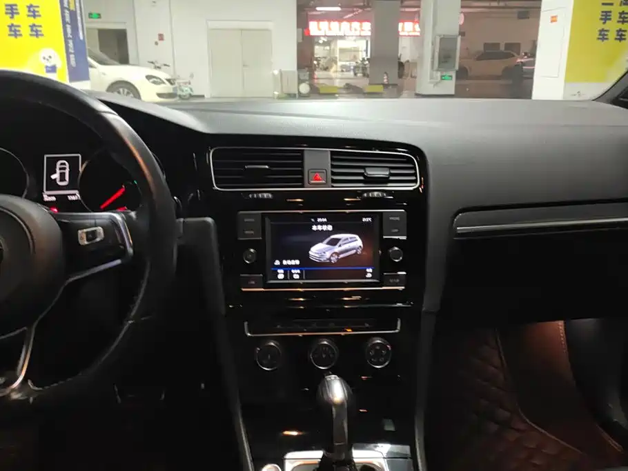 Volkswagen Golf — миниатюра 13