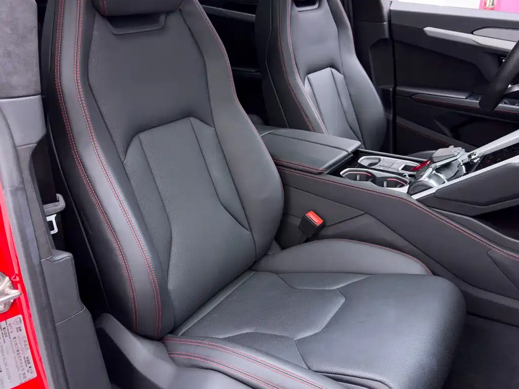 Lamborghini Urus — миниатюра 13