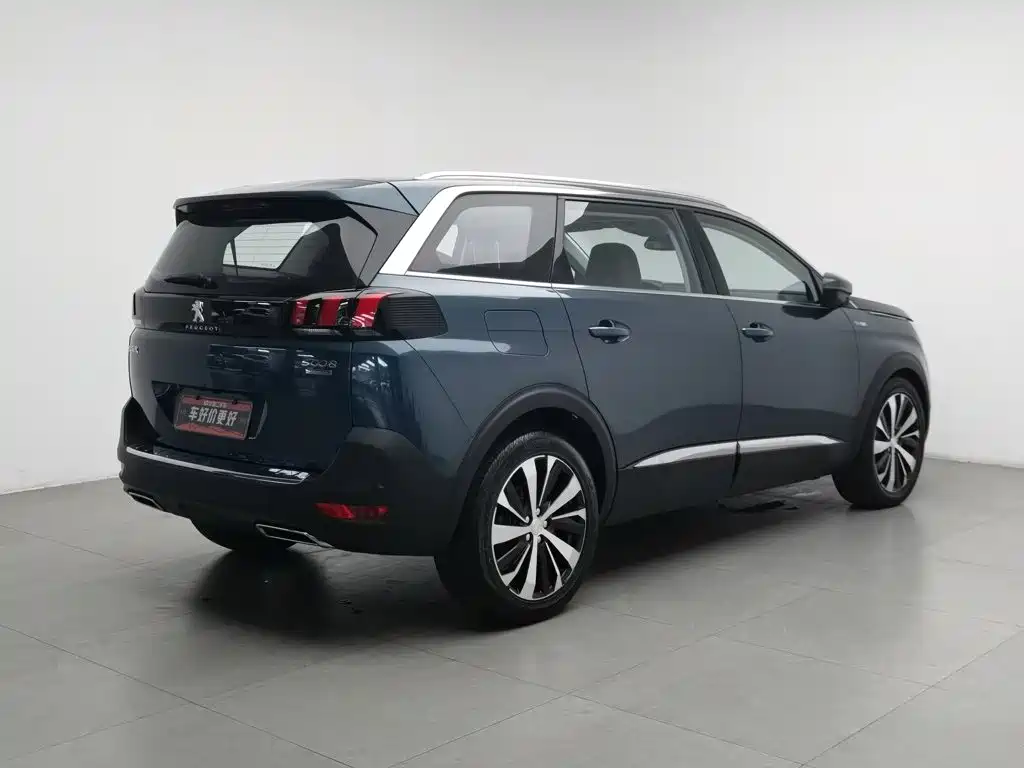 Peugeot 5008 — миниатюра 2