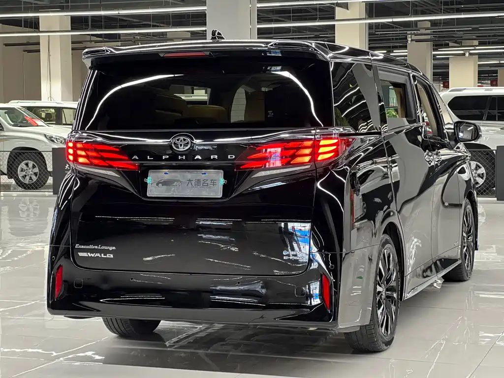 Toyota Alphard Hybrid 2.5L Premium Enjoy Edition, фото 4