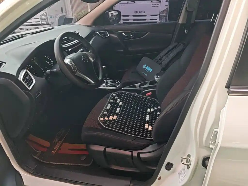 Nissan Qashqai — миниатюра 15