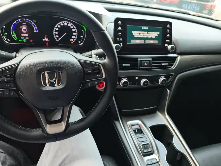 Honda Accord — миниатюра 12