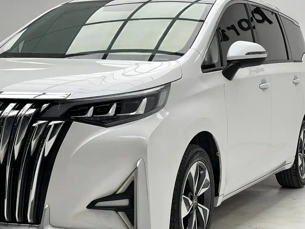GAC Motor Trumpchi M6 — миниатюра 4