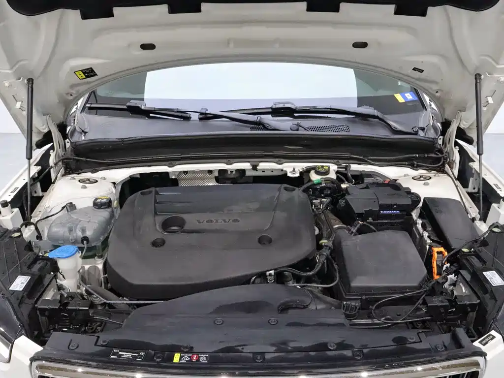 Volvo XC40 — миниатюра 10