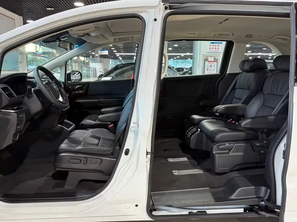 Honda Odyssey — миниатюра 7