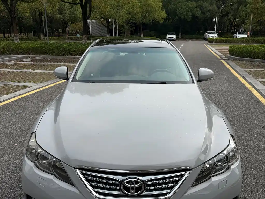 Toyota Reiz — миниатюра 13