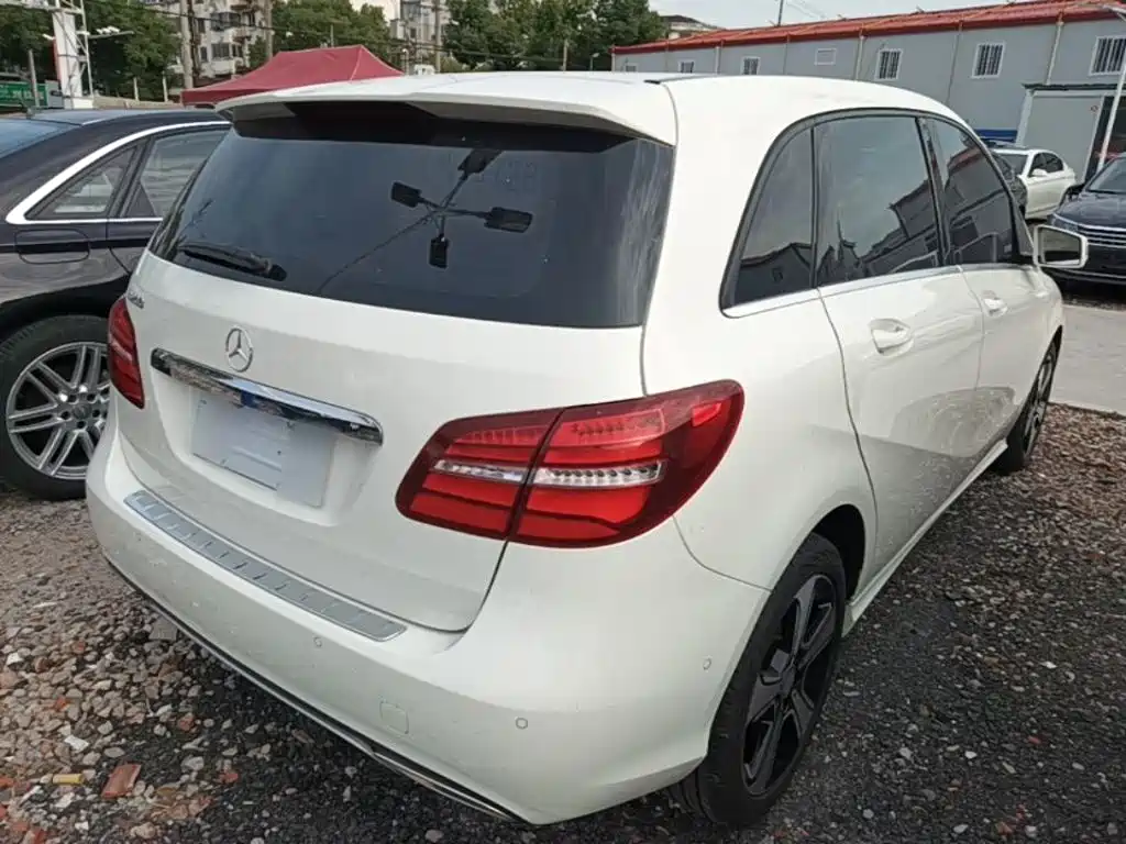 Mercedes-Benz B-Class — миниатюра 7