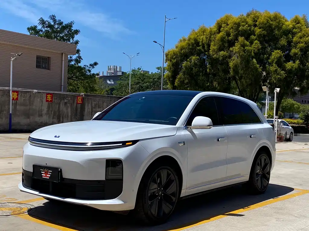 Li Auto Li L6 2025
