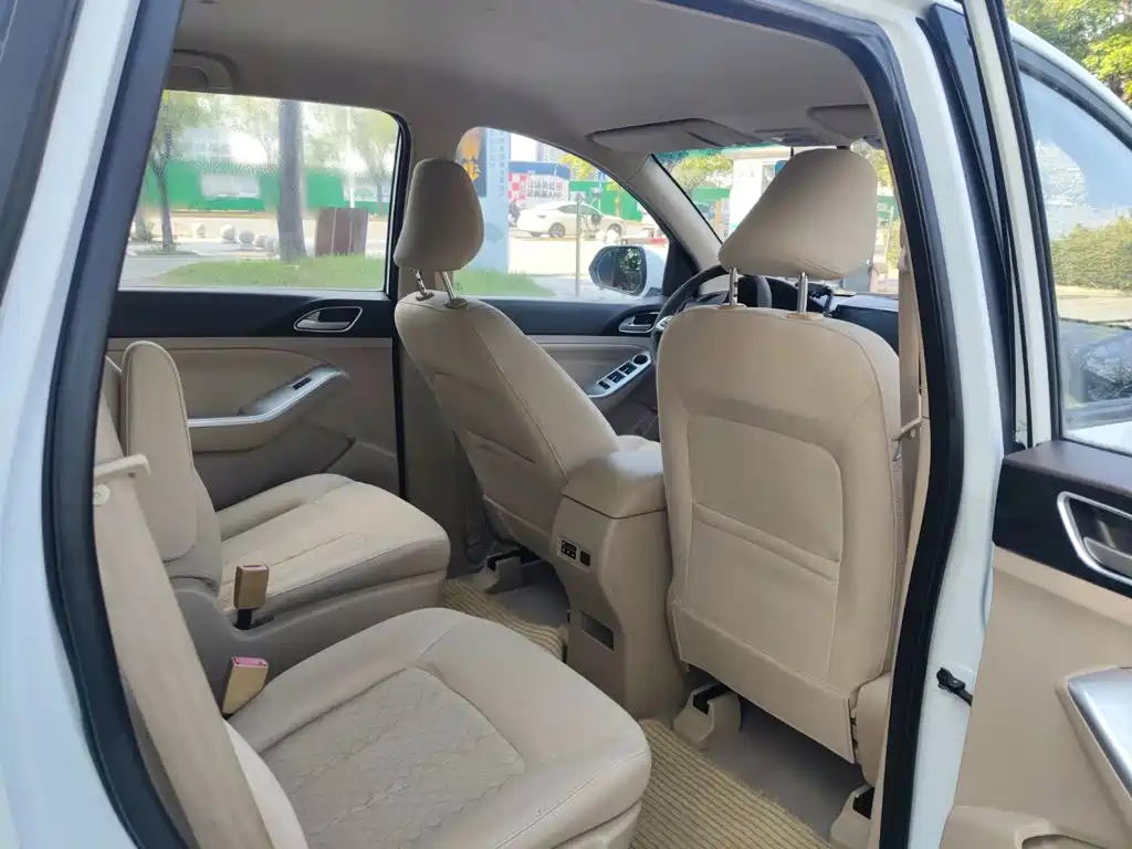 Baojun 730 — миниатюра 10