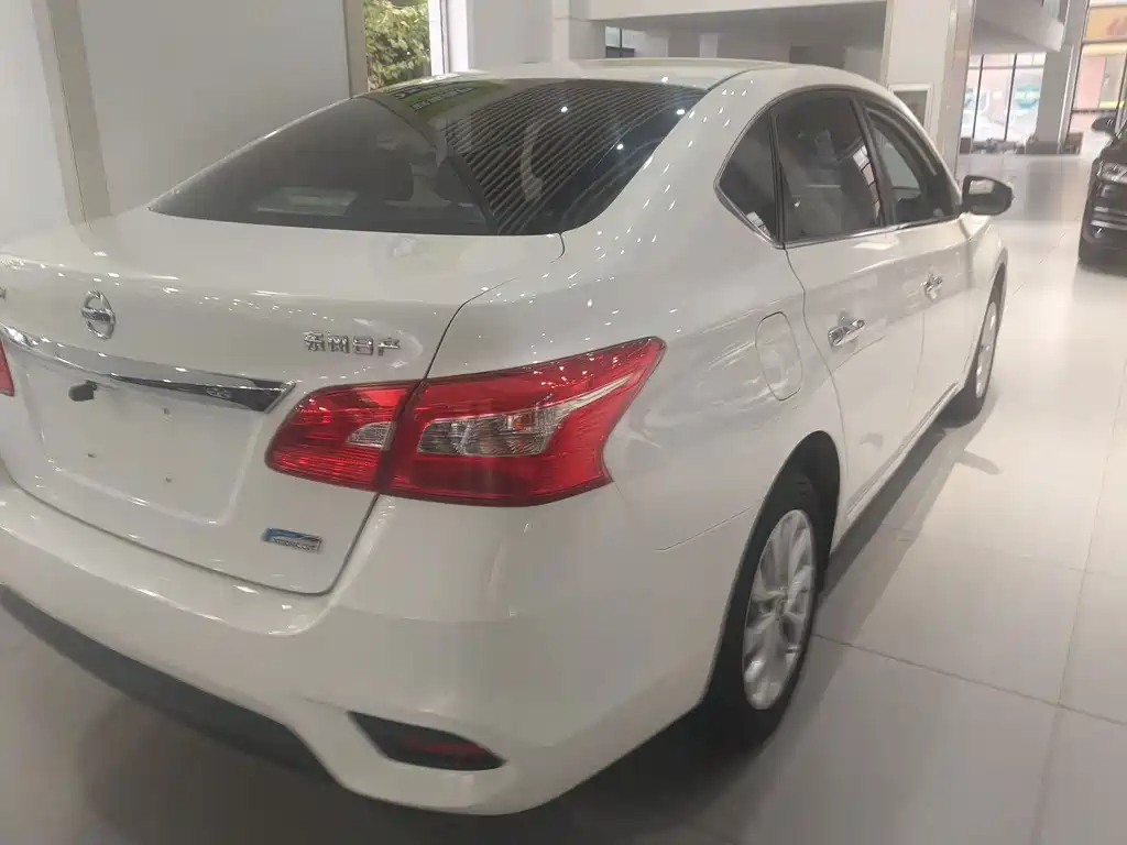 Nissan Sylphy — миниатюра 9
