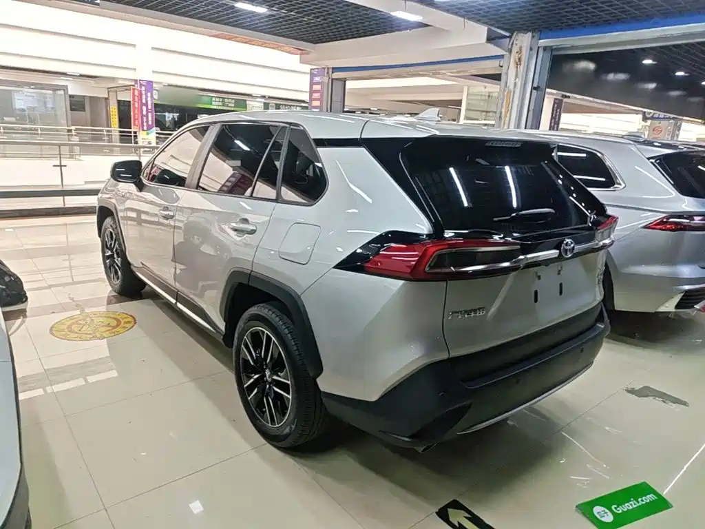 Toyota Wildlander New Energy — миниатюра 5