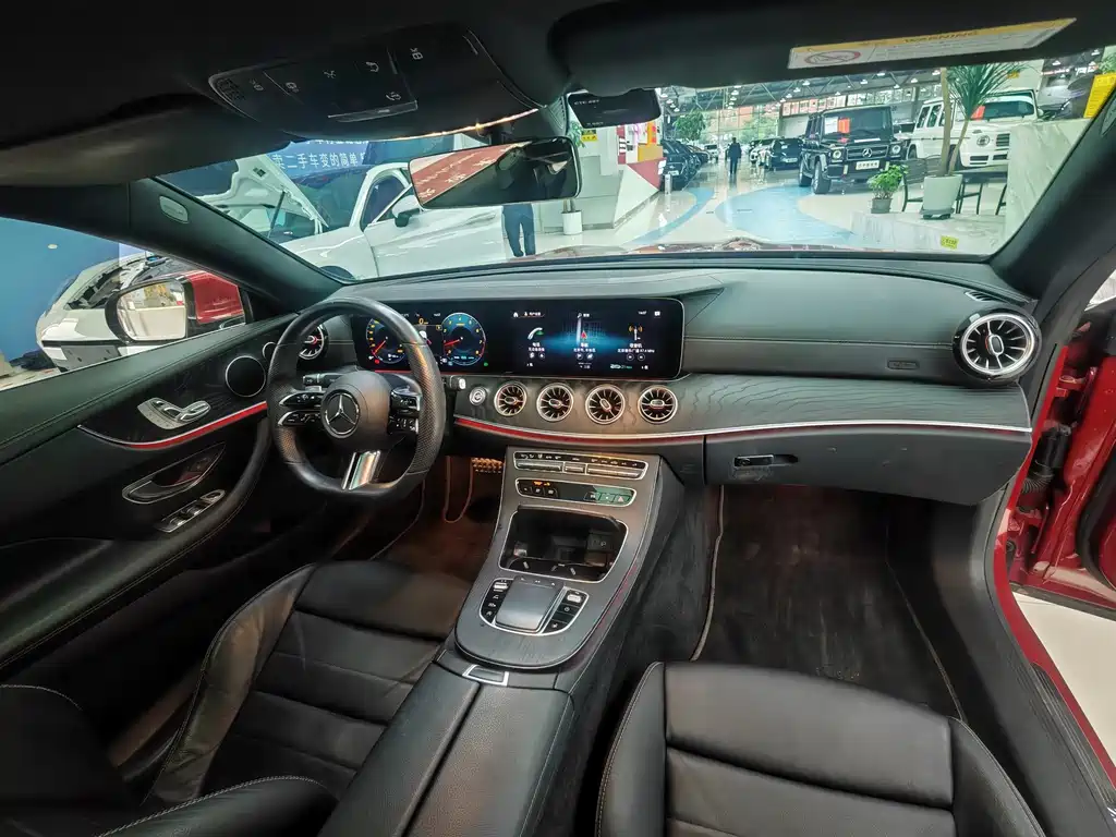 Mercedes-Benz E-Class (Import) — миниатюра 8