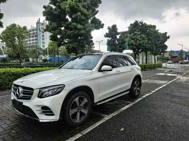 2017 Mercedes-Benz GLC