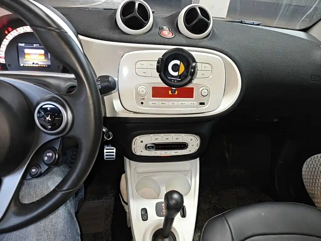 smart Smart Fortwo — миниатюра 10