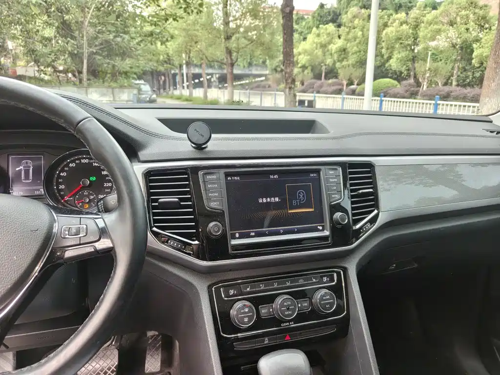 Volkswagen Teramont — миниатюра 13