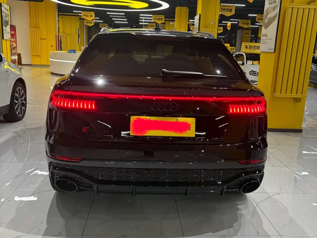 Audi RS Q8 — миниатюра 4
