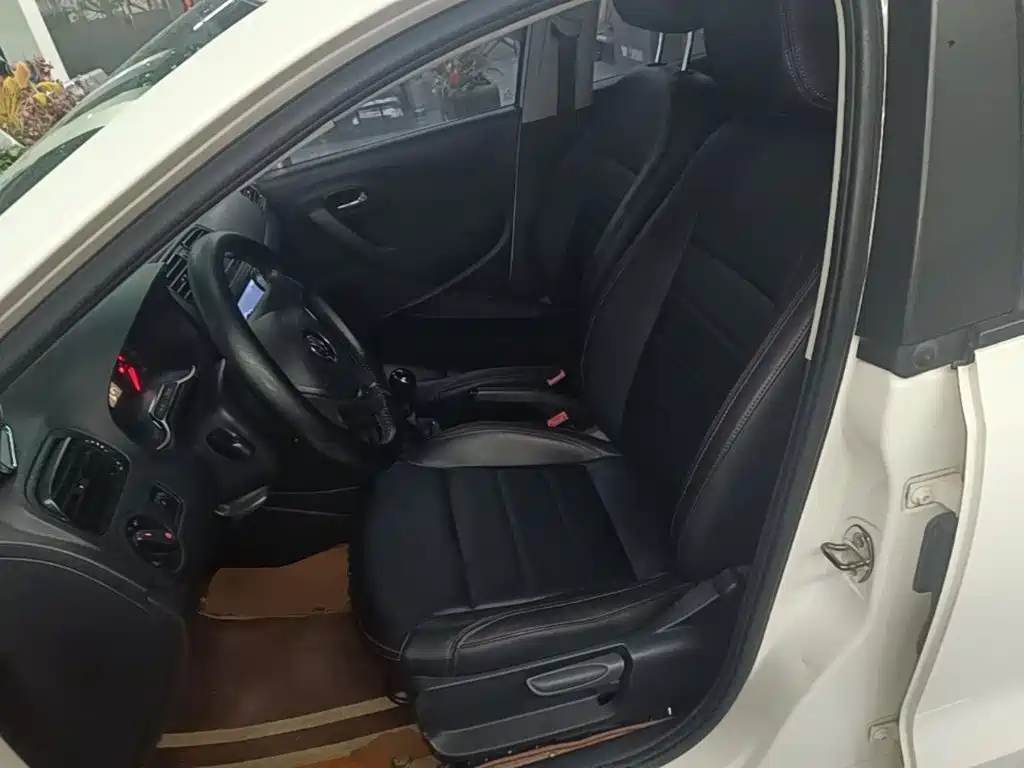 Volkswagen Polo — миниатюра 15