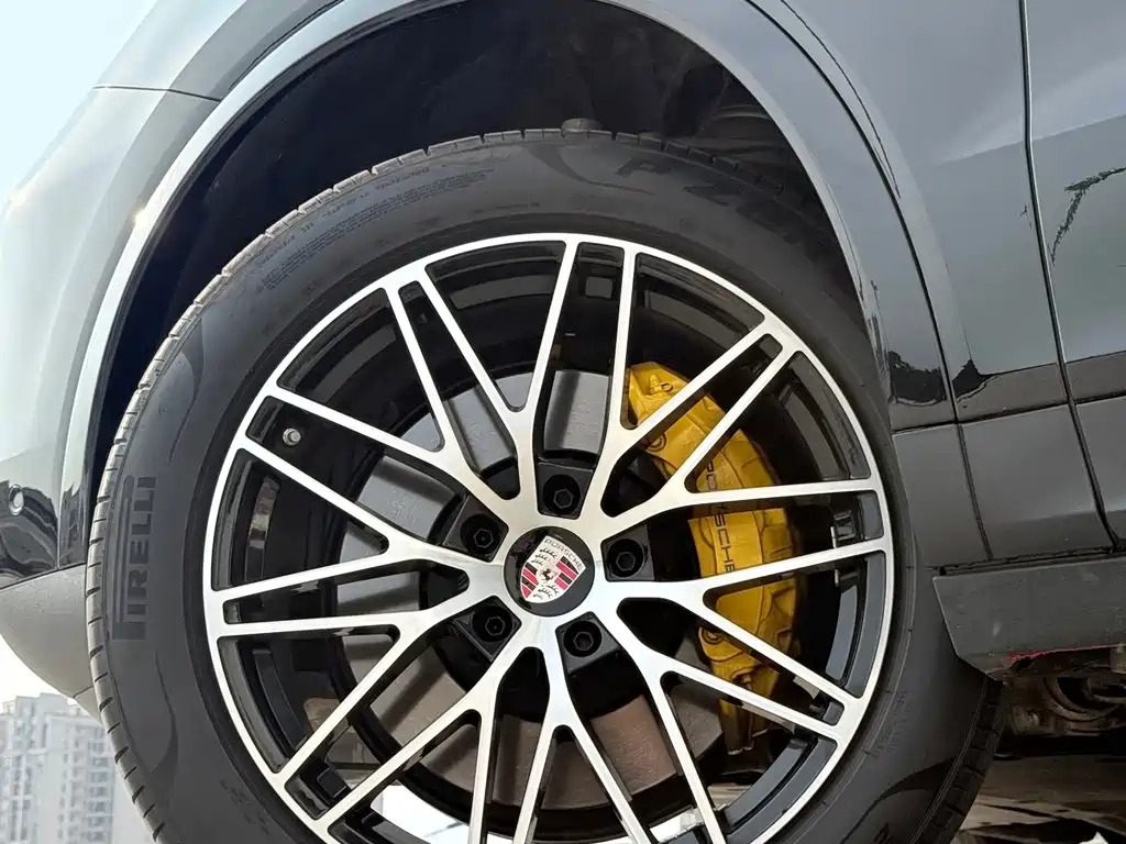 Porsche Cayenne — миниатюра 14