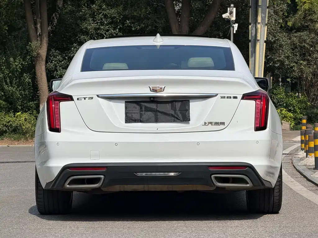 Cadillac CT5 — миниатюра 5