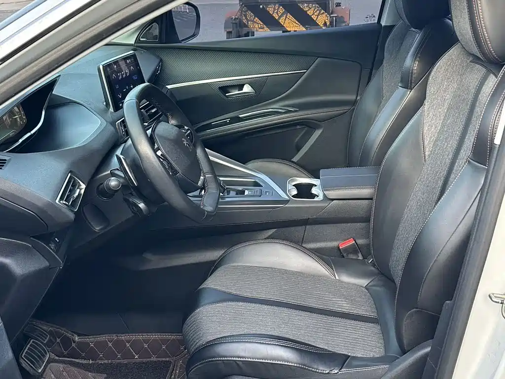Peugeot 4008 — миниатюра 4