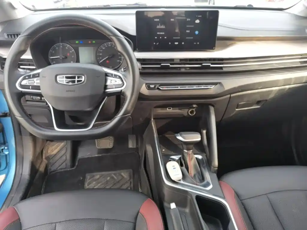 Geely Vision X3 — миниатюра 10