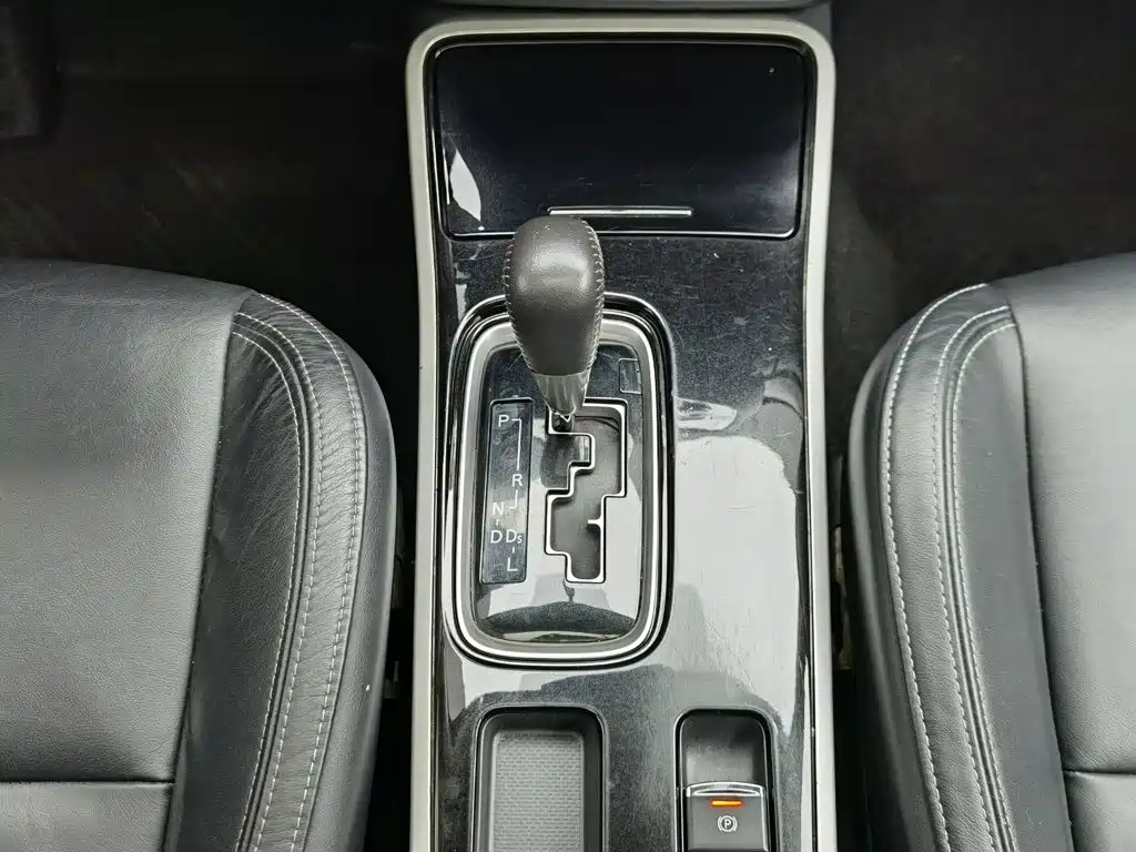 Mitsubishi Outlander — миниатюра 13
