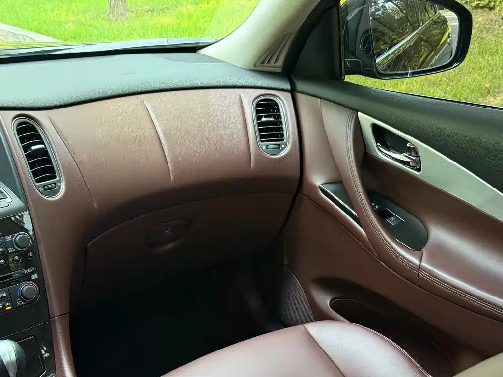 Infiniti QX50 (Import) — миниатюра 32