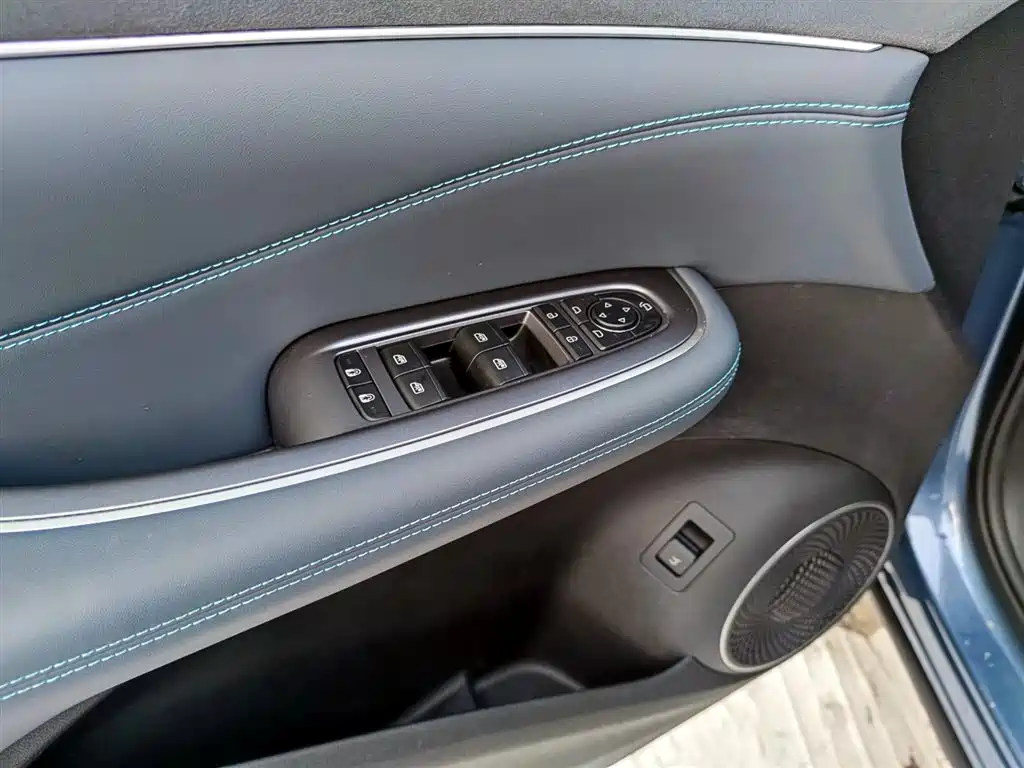 BYD SEA LION 07 DM I