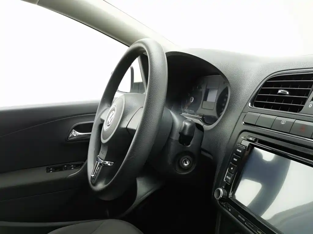 Volkswagen Polo — миниатюра 22