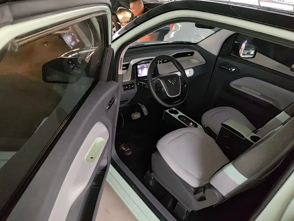 Wuling MINIEV — миниатюра 16