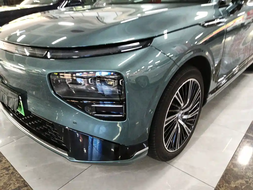 XPeng G9 — миниатюра 18
