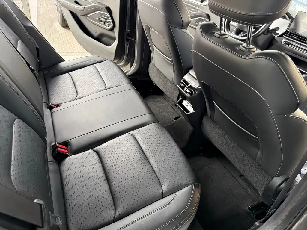 Geely Emgrand — миниатюра 7
